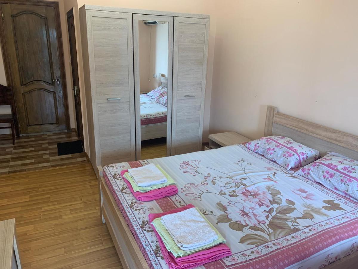 Guest House Rusalka 코불레티 외부 사진