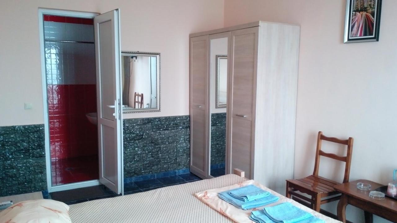 Guest House Rusalka 코불레티 외부 사진
