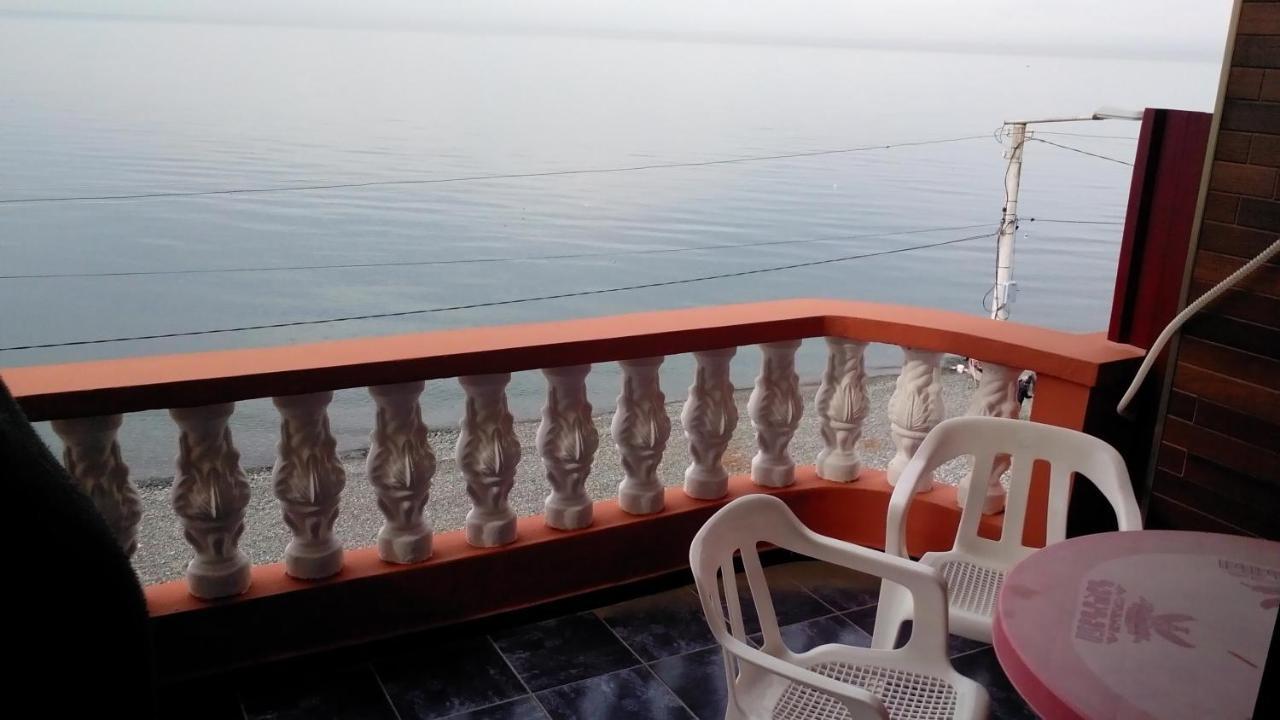 Guest House Rusalka 코불레티 외부 사진