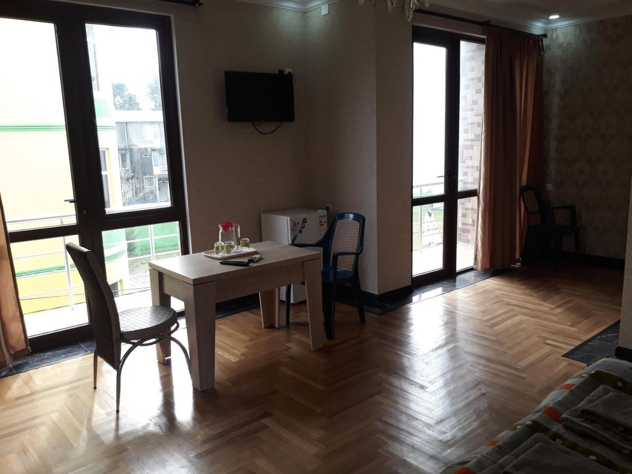 Guest House Rusalka 코불레티 외부 사진